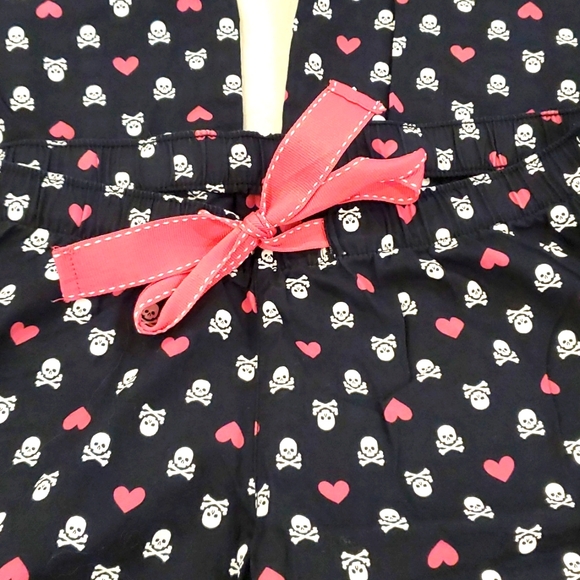 2 Pairs of Old Navy Pajamas - Picture 6 of 7